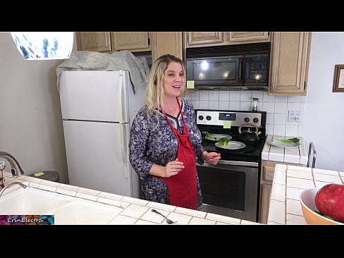 ❤️ Stepmom milking him in the kitchen before his date. ❌ Just porn at en-gb.https-tubsexer.ru ❌