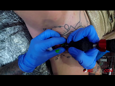 ❤️ Extremely tattooed hottie Sully Savage has a tattoo on her clitoris ❌ Just porn at en-gb.https-tubsexer.ru ❌